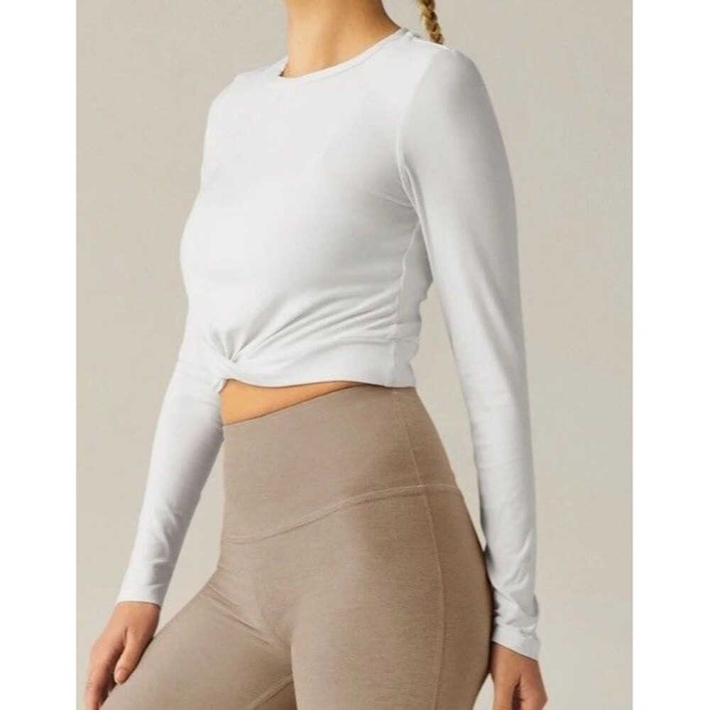 Beyond Yoga Women Heather Featherweight Center Stage Crop Top teal Sz M
